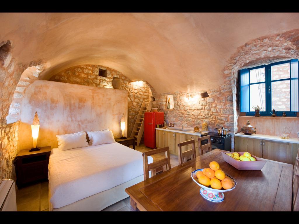 Pírgos DhiroúArapakis Historic Castle公寓式酒店 客房 照片