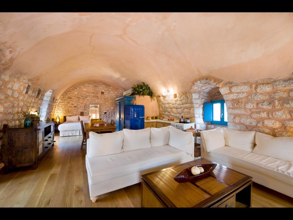 Pírgos DhiroúArapakis Historic Castle公寓式酒店 客房 照片