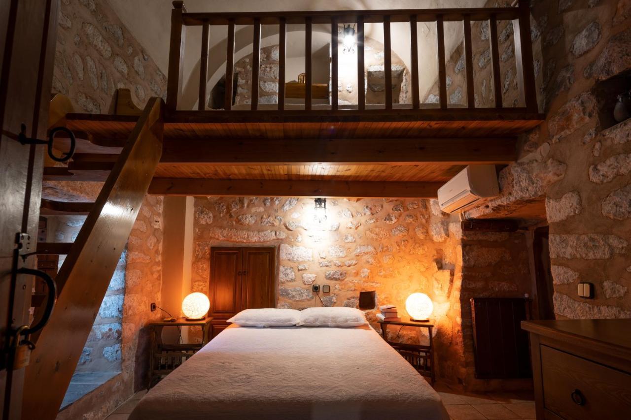 Pírgos DhiroúArapakis Historic Castle公寓式酒店 外观 照片