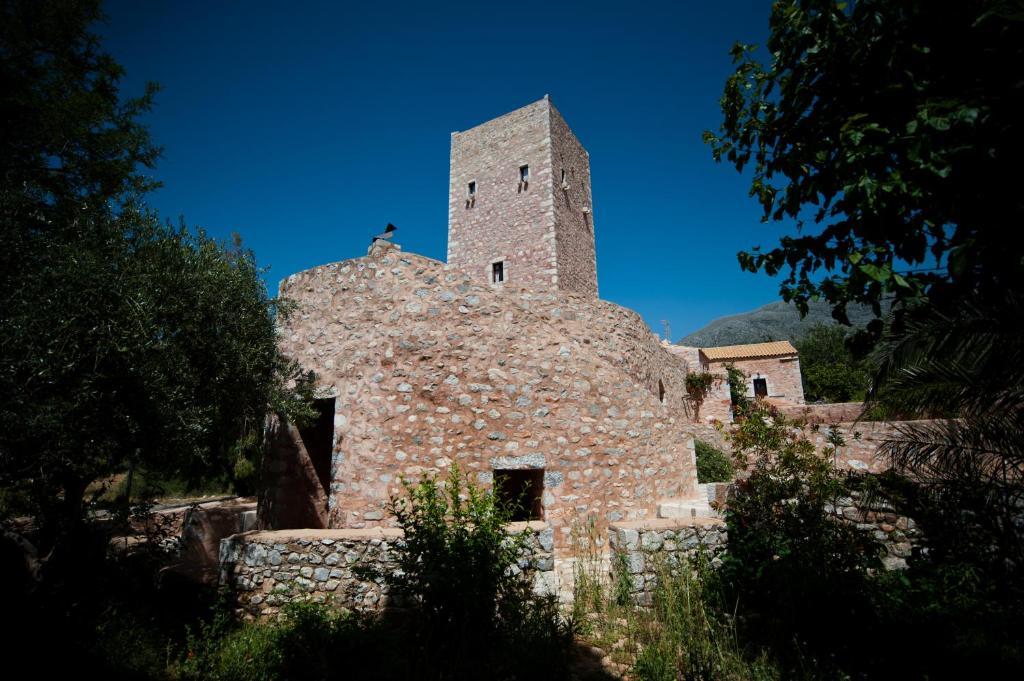 Pírgos DhiroúArapakis Historic Castle公寓式酒店 外观 照片