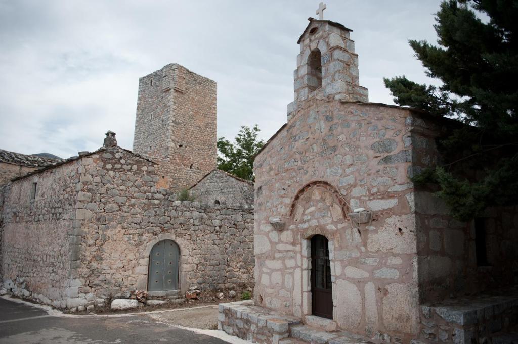 Pírgos DhiroúArapakis Historic Castle公寓式酒店 外观 照片