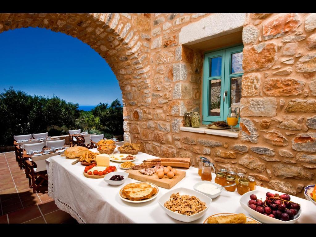 Pírgos DhiroúArapakis Historic Castle公寓式酒店 外观 照片