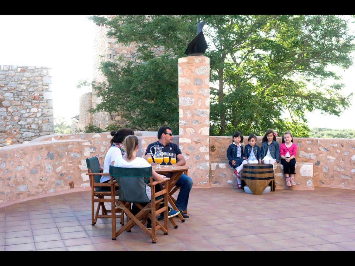 Pírgos DhiroúArapakis Historic Castle公寓式酒店 客房 照片
